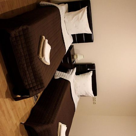 אוטנה Vidu Guest House מראה חיצוני תמונה