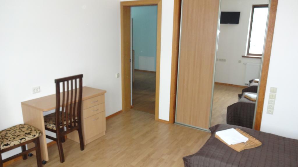 אוטנה Vidu Guest House מראה חיצוני תמונה