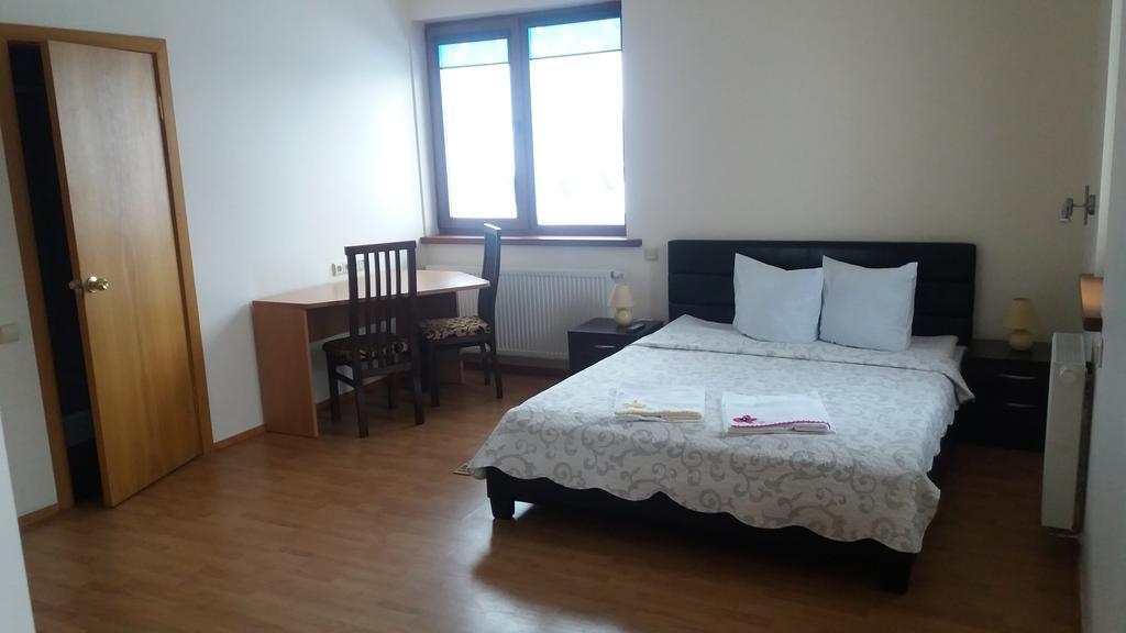 אוטנה Vidu Guest House מראה חיצוני תמונה