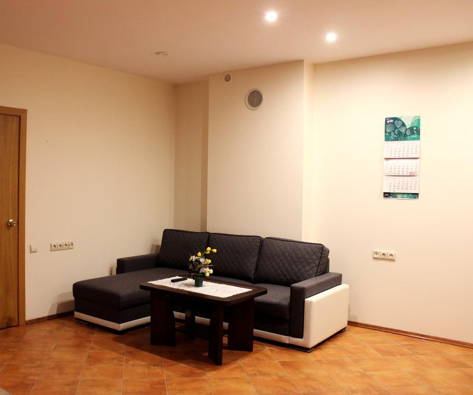 אוטנה Vidu Guest House מראה חיצוני תמונה