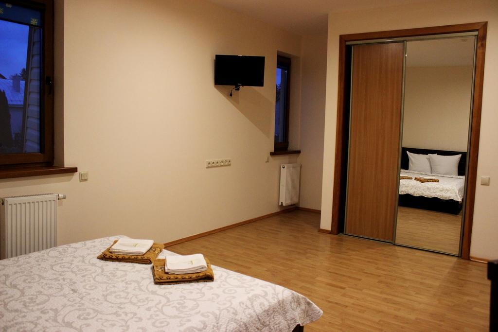 אוטנה Vidu Guest House מראה חיצוני תמונה