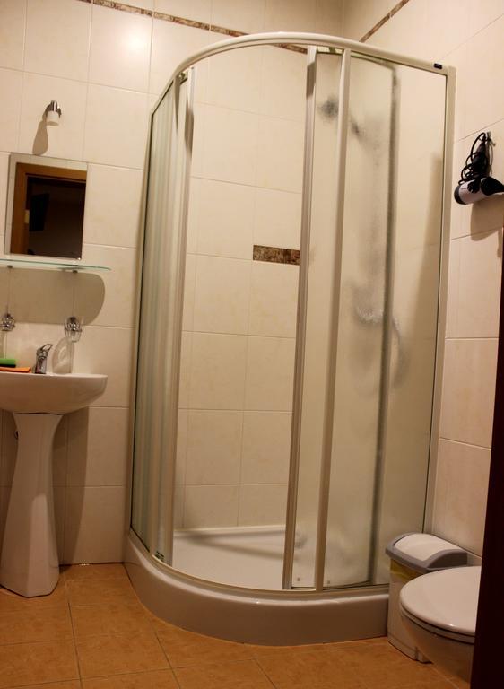 אוטנה Vidu Guest House מראה חיצוני תמונה