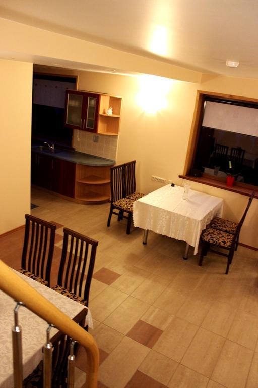 אוטנה Vidu Guest House מראה חיצוני תמונה