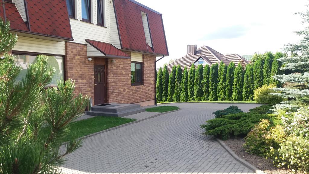 אוטנה Vidu Guest House מראה חיצוני תמונה